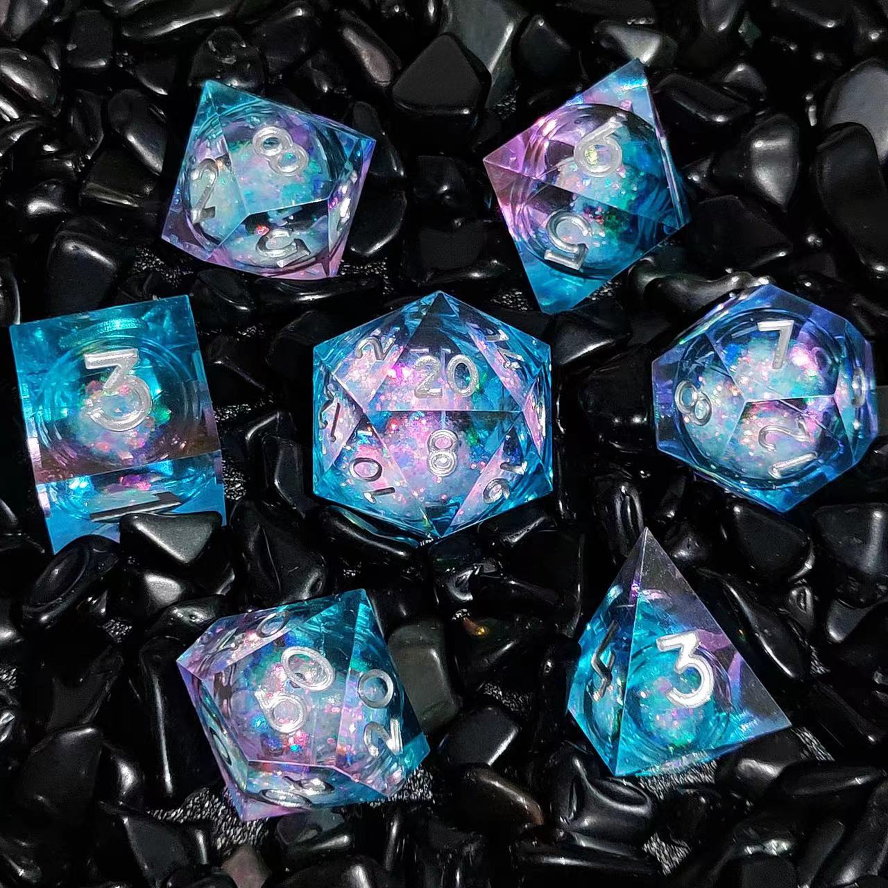 Board Game List - 7pcs resin quicksand mixed color dice